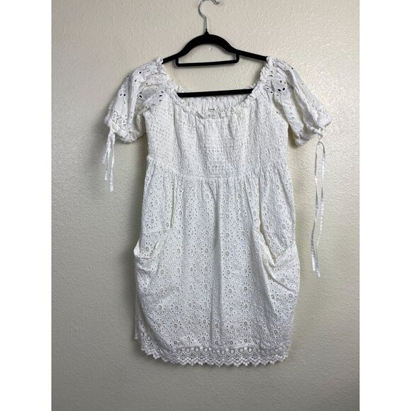 TULAROSA QUINN Off The Shoulder Lace Smocked Dress White Sz Small beach wedding - Picture 2 of 12